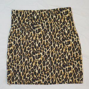 Charlotte Russe SZ: M Cheetah Print Bodycon Skirt
